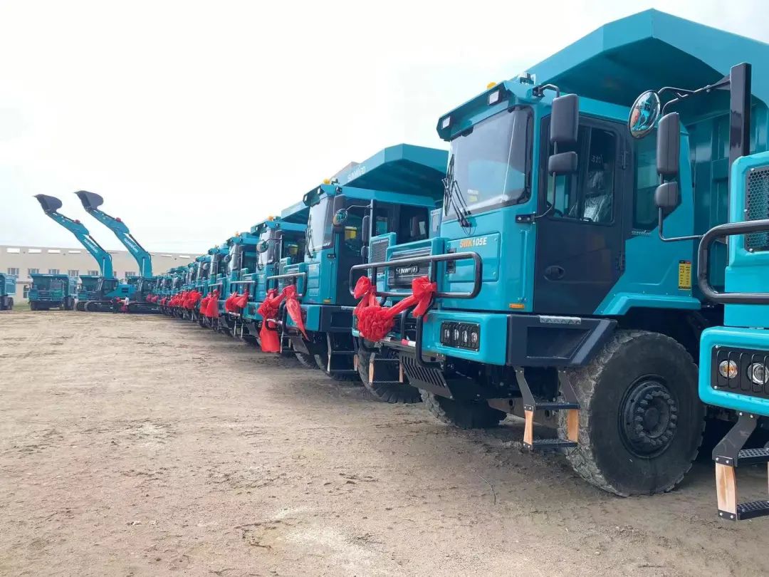 效率更高、實力更強！山河智能“礦山搭檔”批量交付