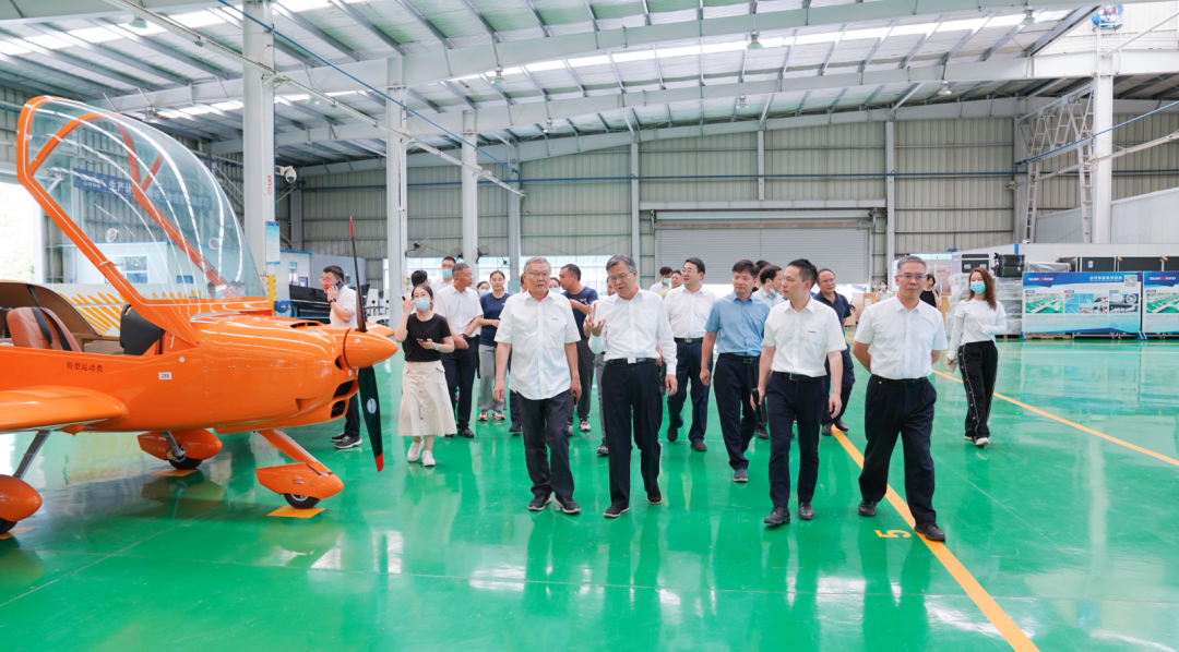 湖南省委常委、常務副省長李殿勛一行考察調研山河科技