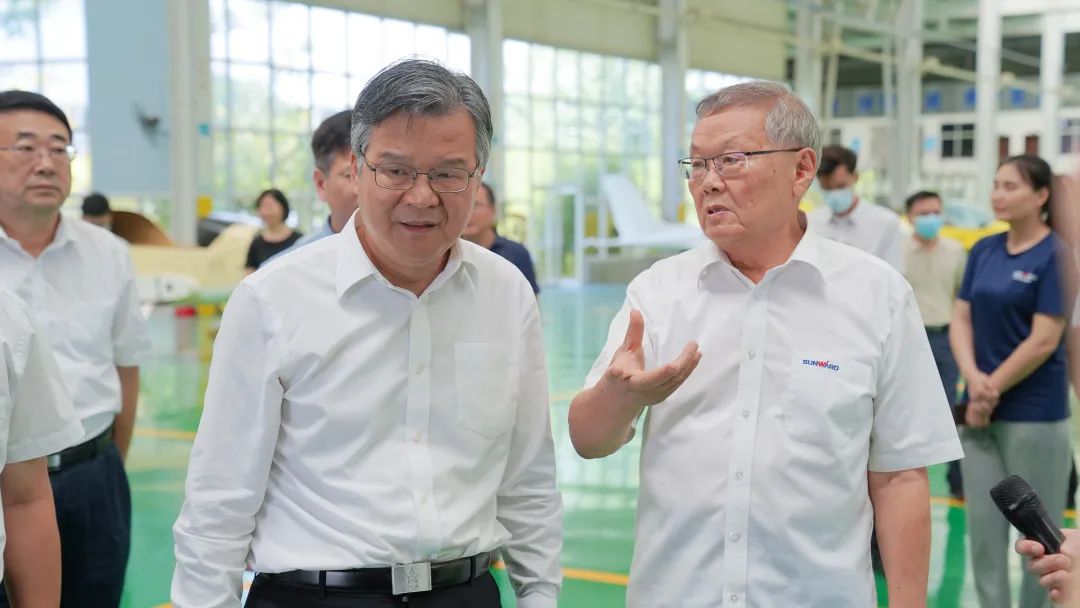 湖南省委常委、常務副省長李殿勛一行考察調研山河科技