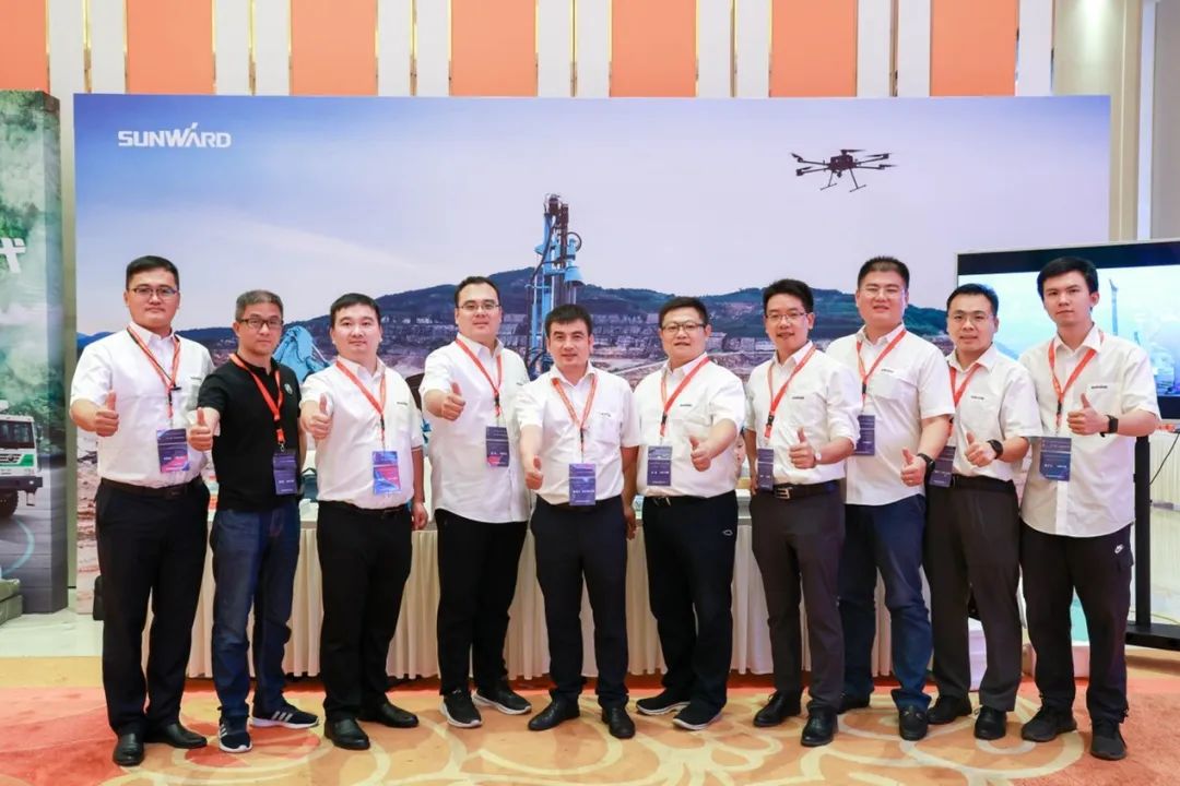 共話行業前沿技術及趨勢，山河智能亮相第九屆金屬非金屬礦采選運營實用技術與裝備大會