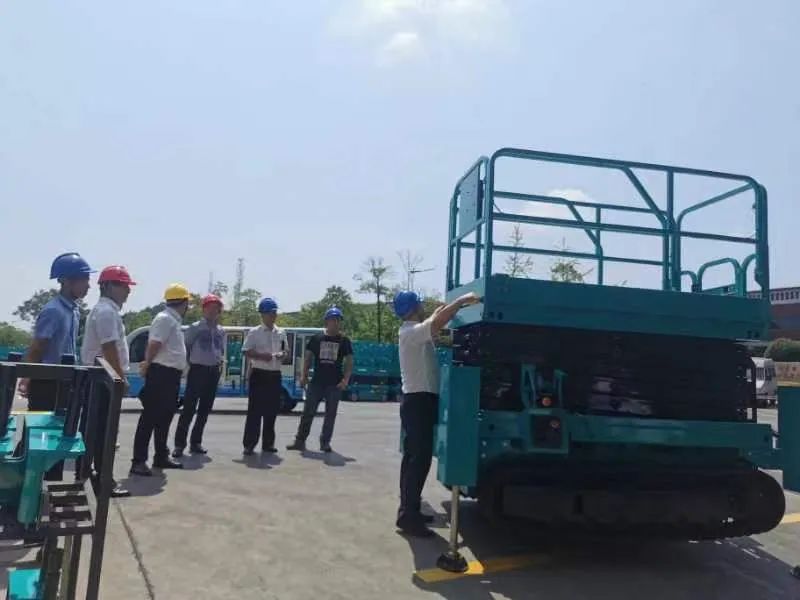 加速電動化產品布局，山河智能第一款履帶剪叉式高空作業平臺來了！