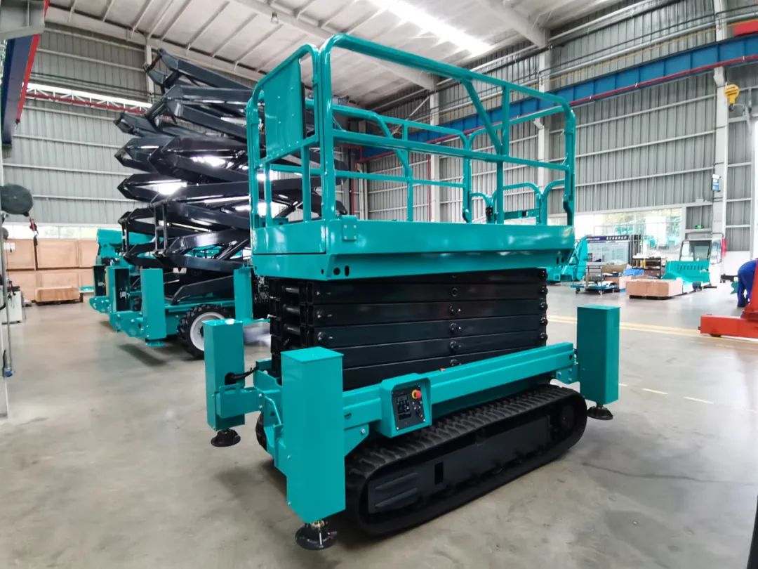 加速電動化產品布局，山河智能第一款履帶剪叉式高空作業平臺來了！