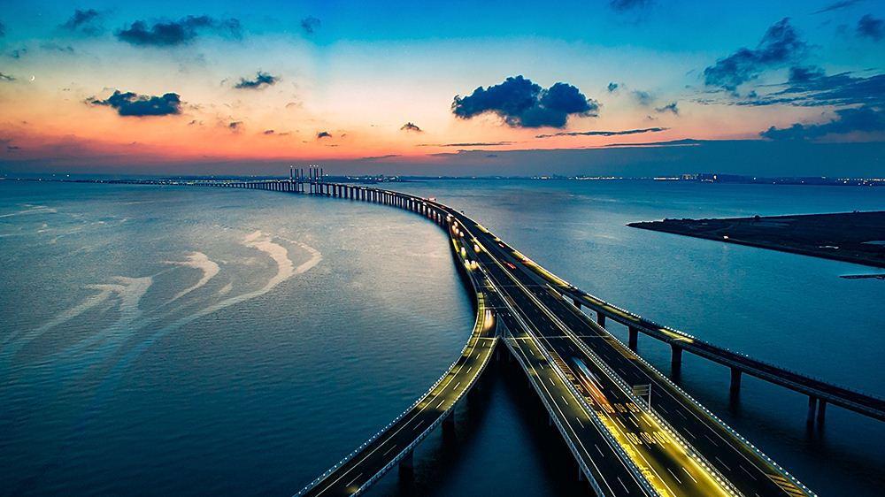 共建“一帶一路”！山河智能攜手中鐵九局助力匈塞鐵路建設