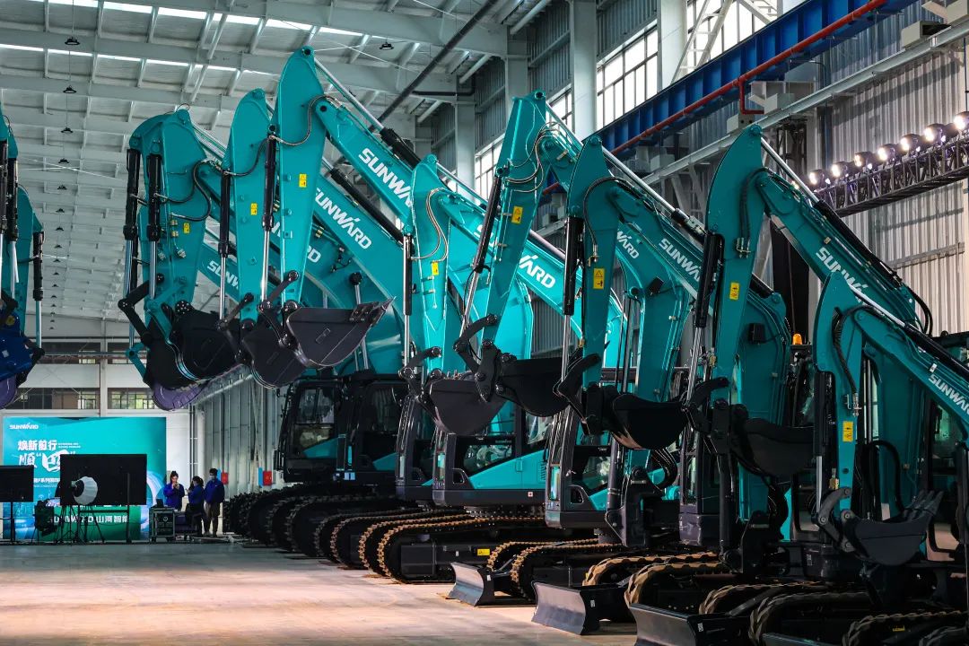 助力“雙碳”目標！山河智能集中發布F系列國四挖掘機