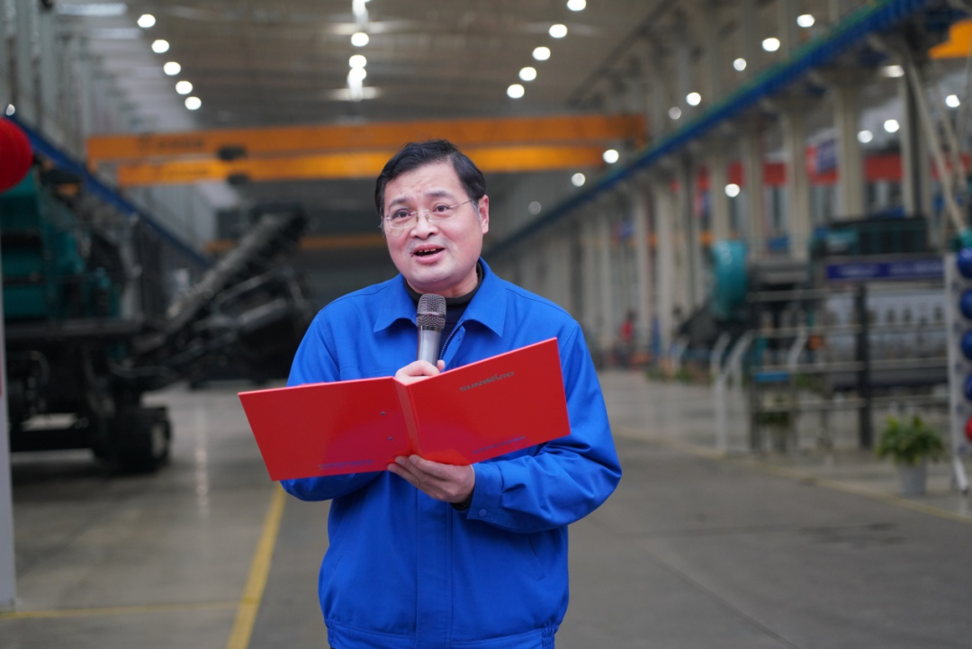 “持證上崗，成為破碎篩分設備的好管家！”