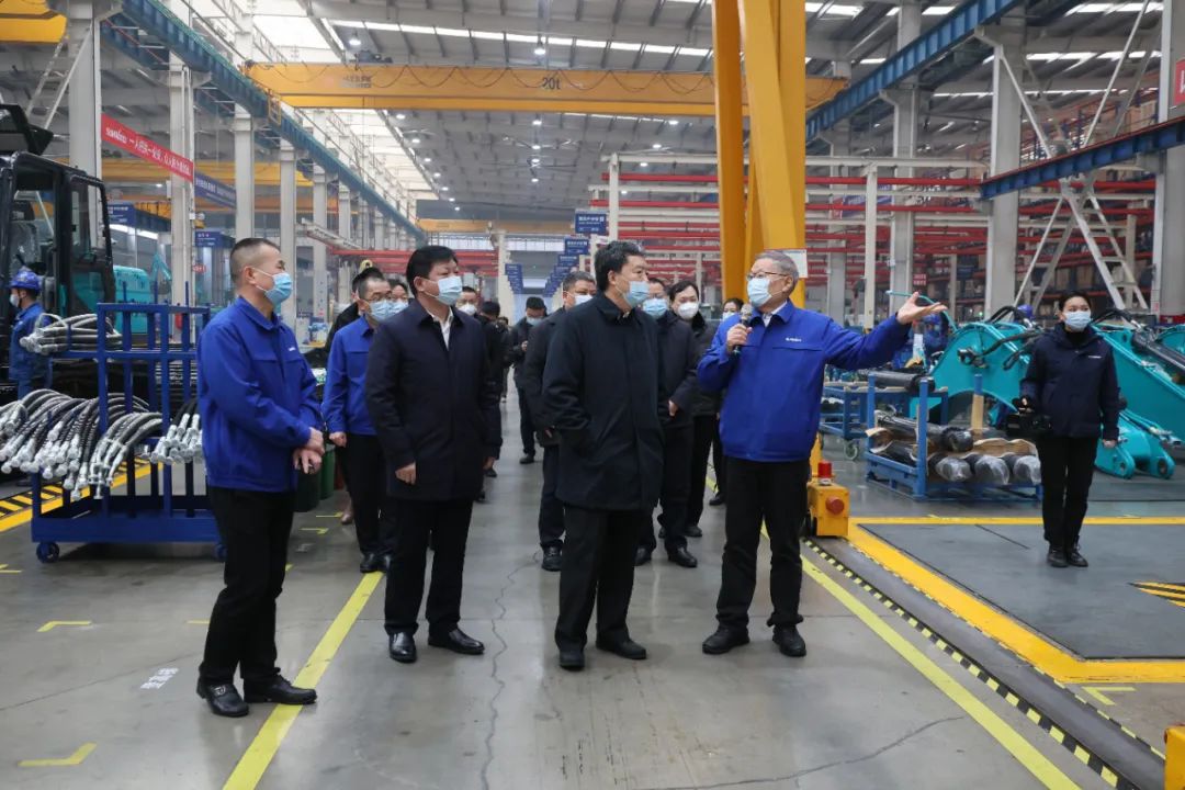 省政協主席毛萬春調研山河智能