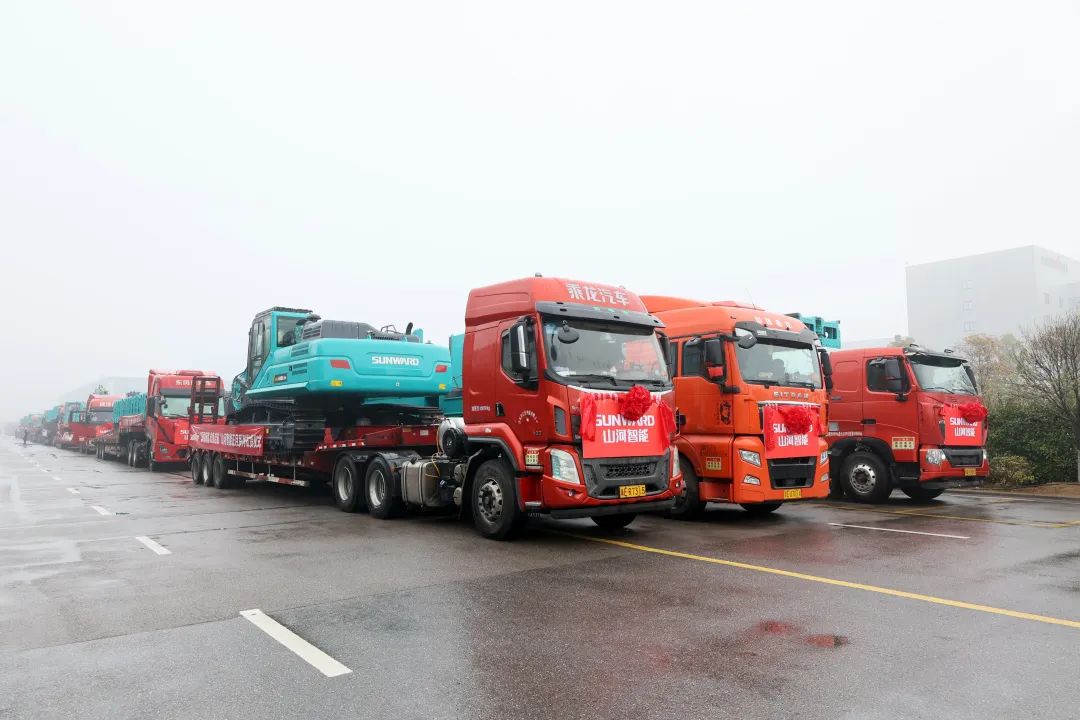 新局新篇，宏兔啟航！山河智能超200臺套設備集中發貨