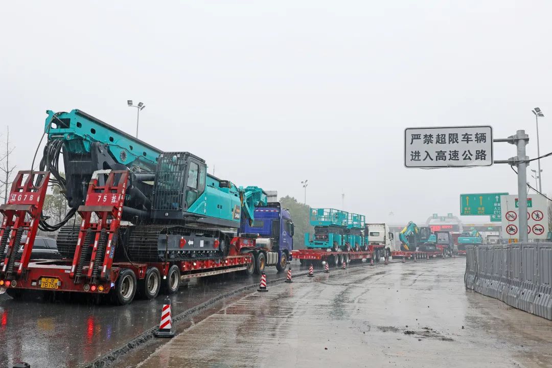 新局新篇，宏兔啟航！山河智能超200臺套設備集中發貨