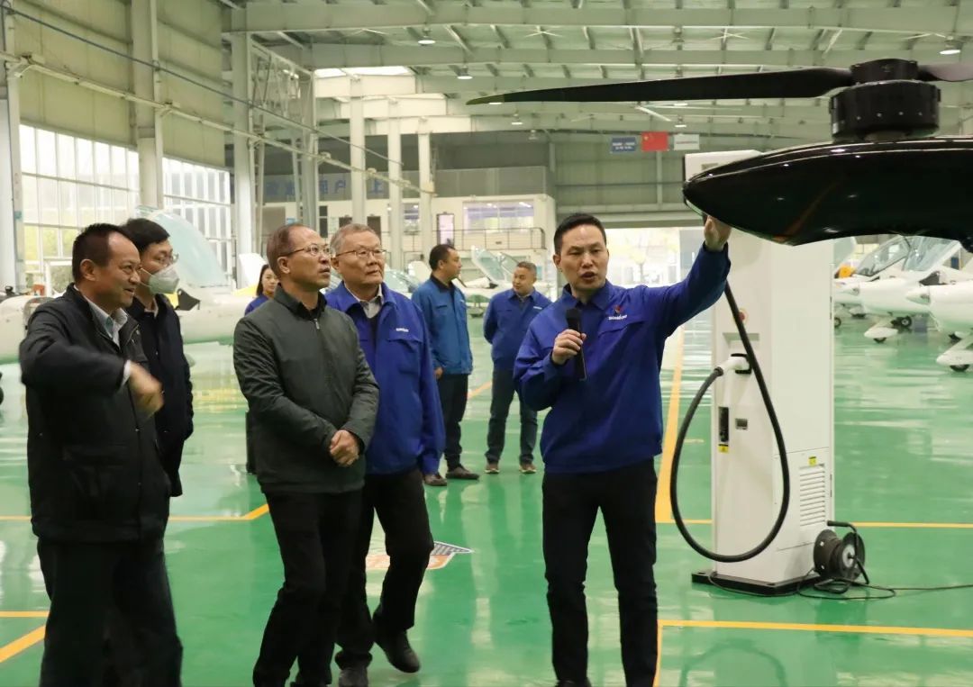 廣州市國資委主任陳德俊考察山河智能航空產業基地