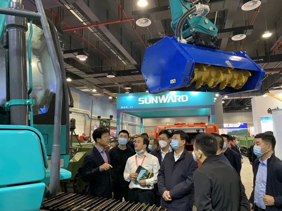 “新兵”報到！山河智能應急救援裝備實力亮相第五屆全國森林消防裝備展