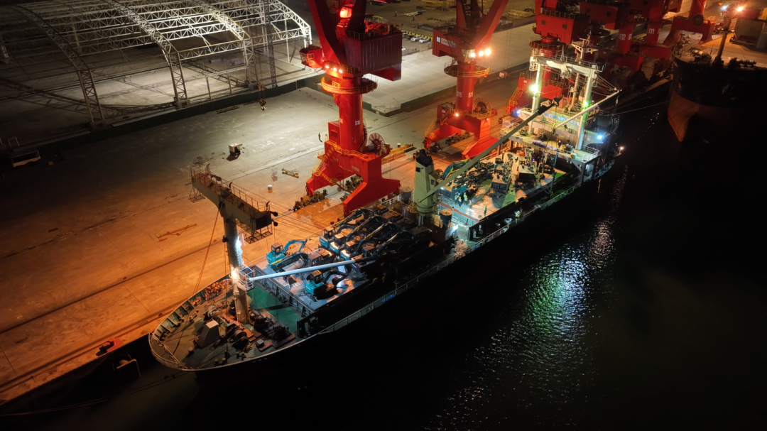 億元設備“包船”出海！山河智能國際市場迎來開門紅