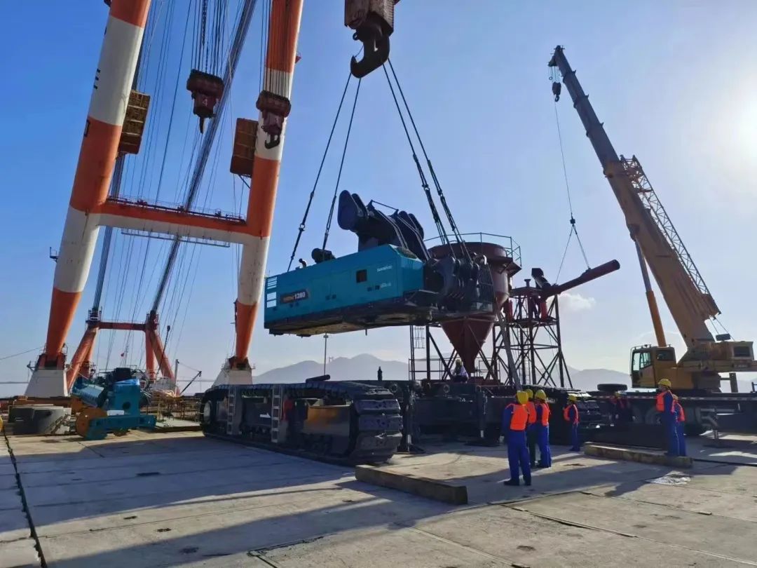 首樁開鉆！山河智能超級旋挖實力助建世界最大跨度公鐵兩用大橋