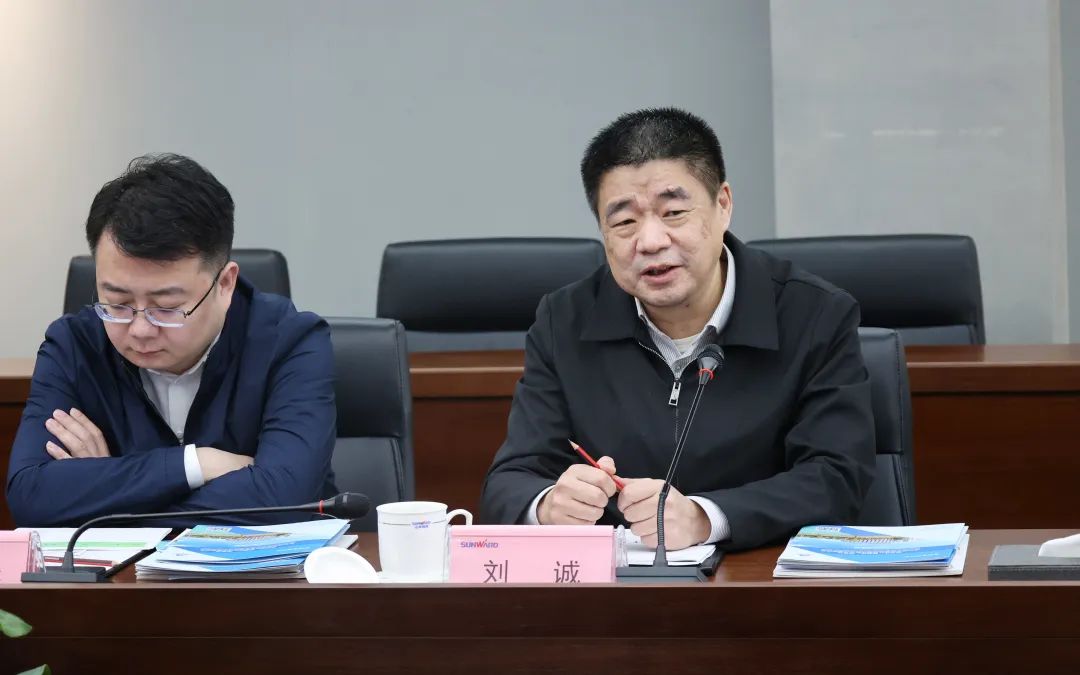 中國恩菲總經理劉誠一行到訪山河智能