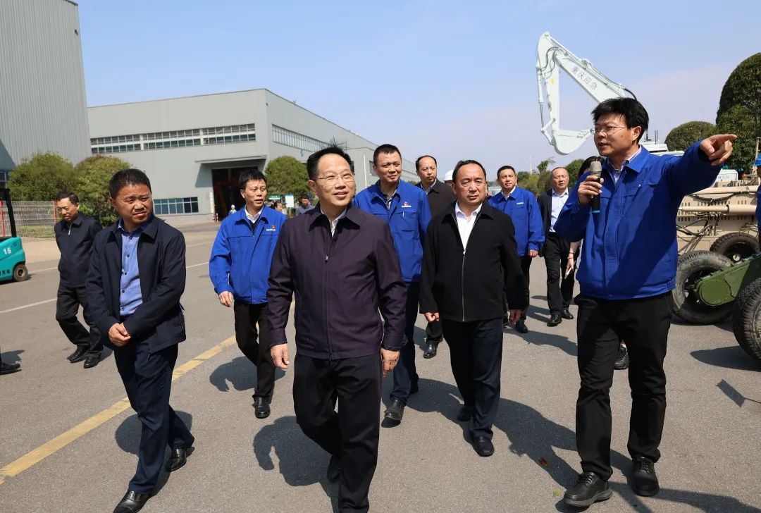 湖南省人大財經委調研山河智能