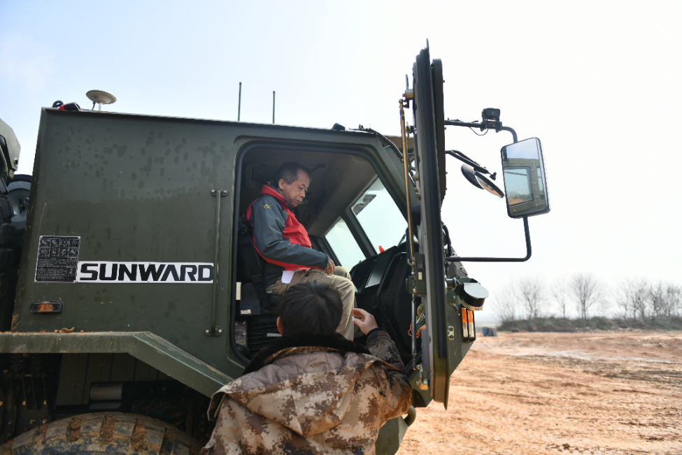 “十三五”國家重點研發計劃課題裝備順利通過驗收！山河智能為應急救援再添硬核力量