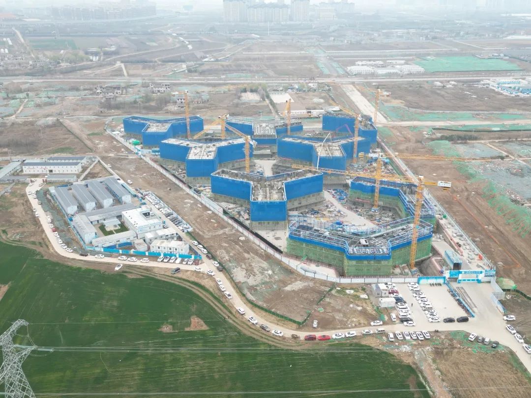 興盛西北！山河江麓建筑起重機械助建西安都市經濟圈