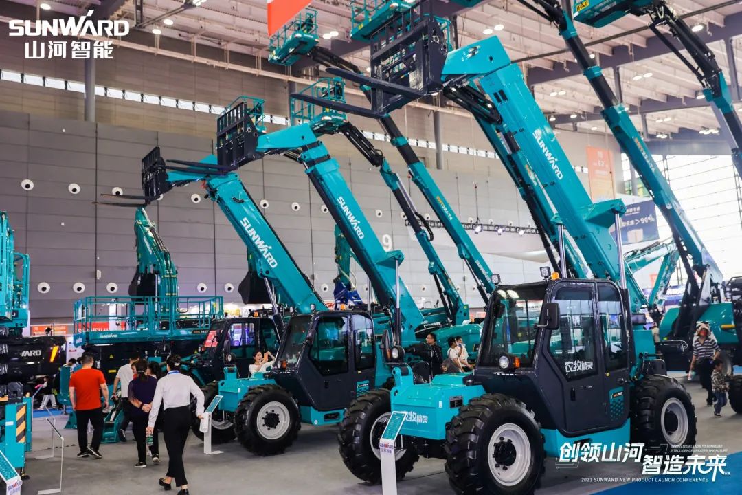 聚焦電動化、智能化！山河智能全系列高空機械產品亮相長沙展
