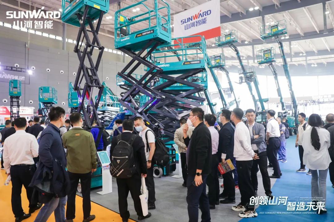 聚焦電動化、智能化！山河智能全系列高空機械產品亮相長沙展