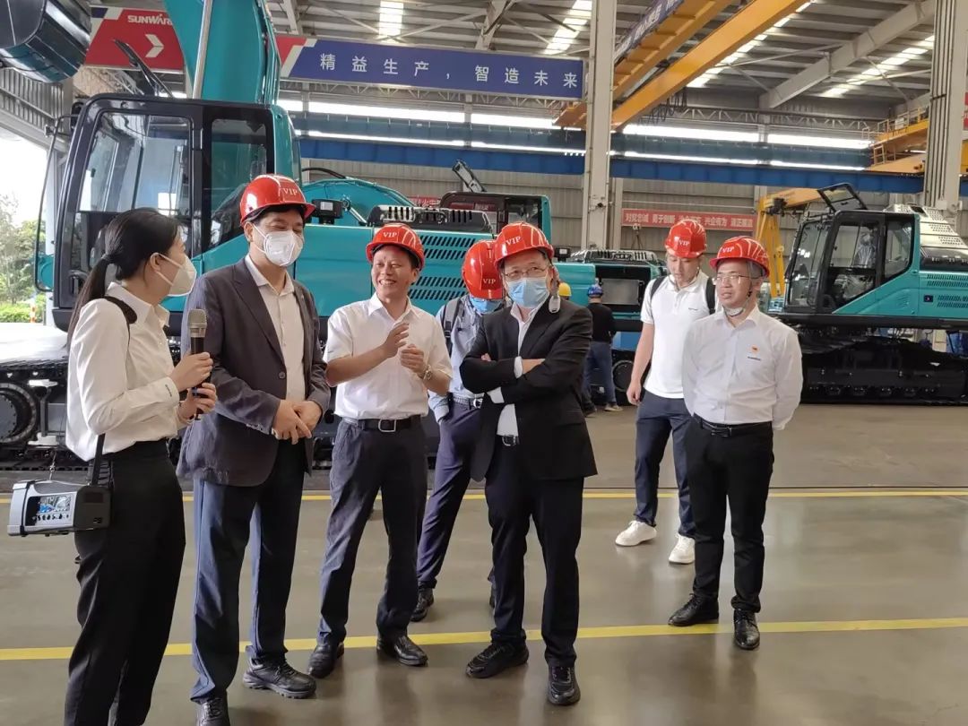 中國科學院院士陳十一率隊到訪山河智能