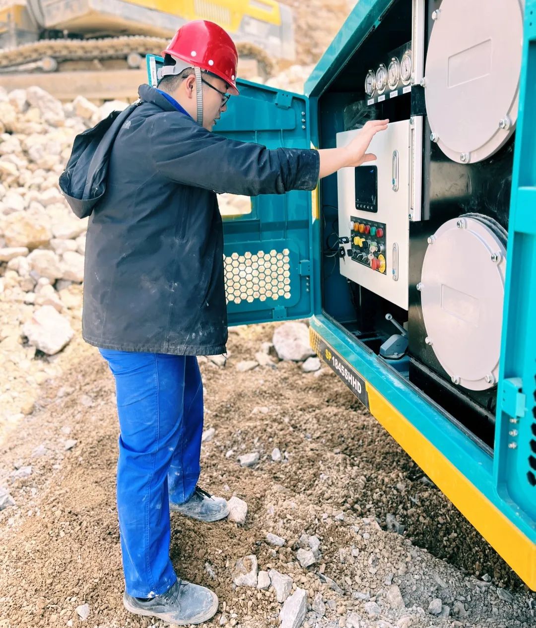 勞動光榮，創造偉大！記錄那些平凡且偉大的勞動瞬間