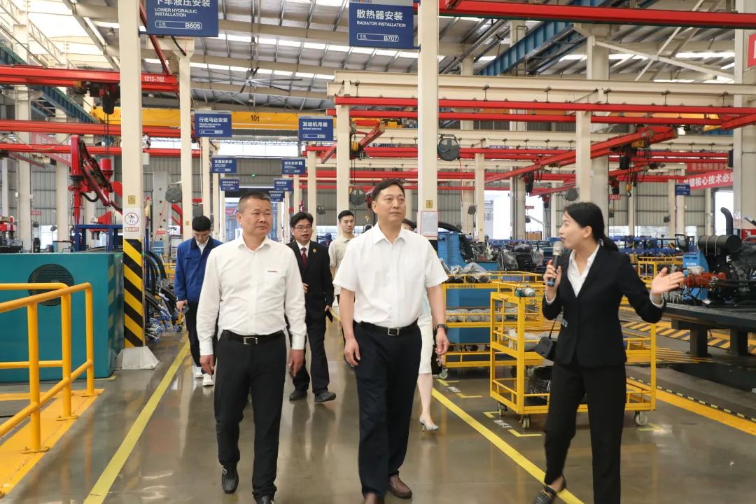 長沙市人民檢察院黨組書記、檢察長余湘文調研山河智能