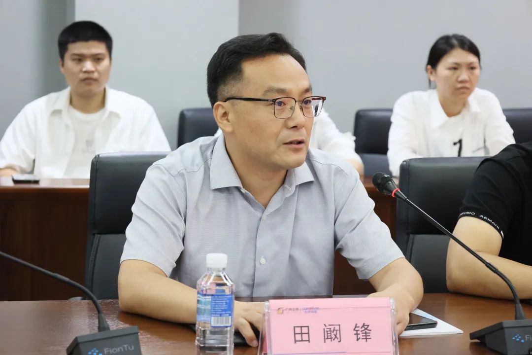 攜手開啟綠色轉型之路！山河智能&南京蓋百氏增程式電動旋挖鉆機簽約儀式成功舉辦