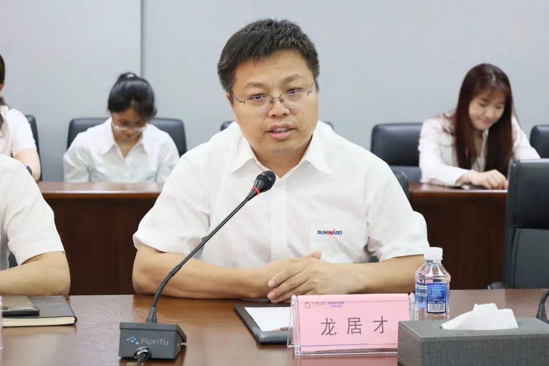 攜手開啟綠色轉型之路！山河智能&南京蓋百氏增程式電動旋挖鉆機簽約儀式成功舉辦