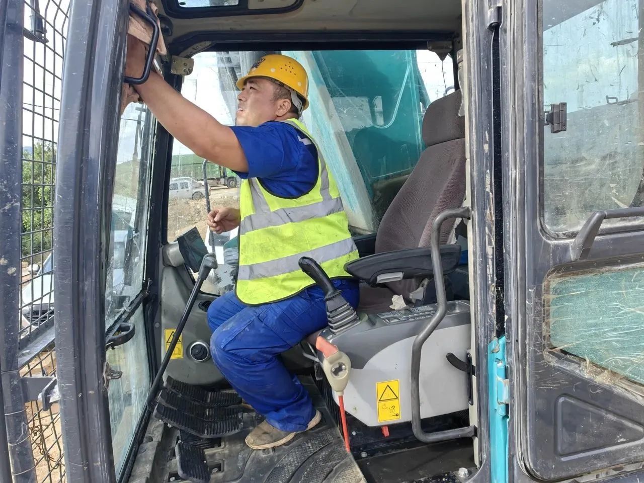 步履不停，服務不止！山河智能挖掘機服務萬里行火熱進行中