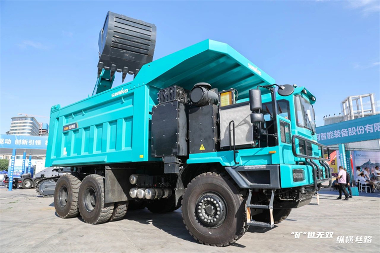 “礦”世無雙，縱橫絲路！山河智能亮相第十三屆新疆國際礦業與裝備博覽會