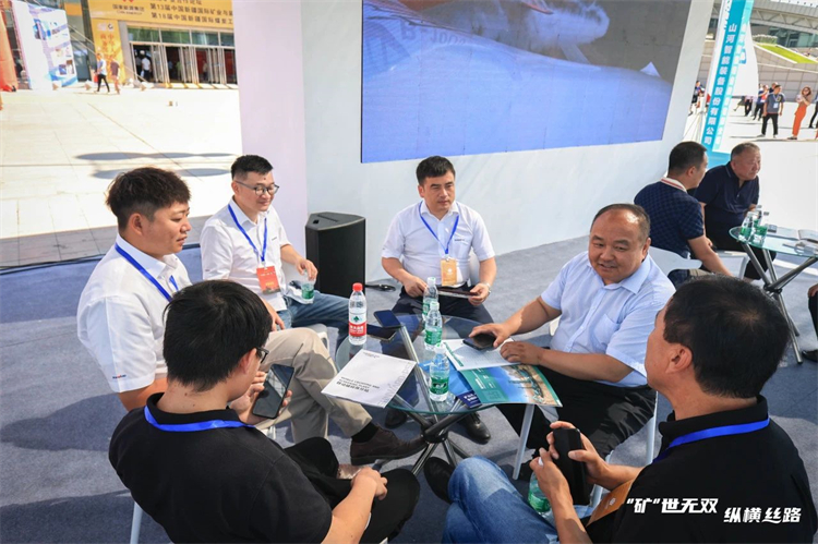 “礦”世無雙，縱橫絲路！山河智能亮相第十三屆新疆國際礦業與裝備博覽會