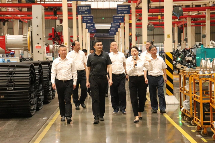 國家應急管理部救援協調和預案管理局副局長顏彬一行調研山河智能