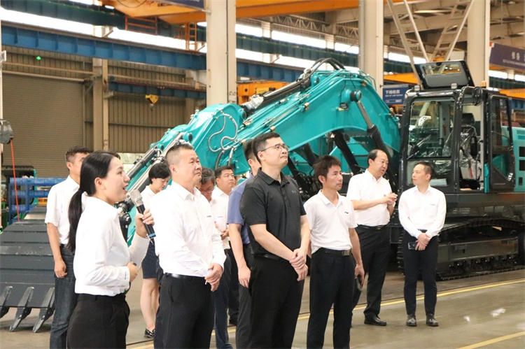 國家應急管理部救援協調和預案管理局副局長顏彬一行調研山河智能