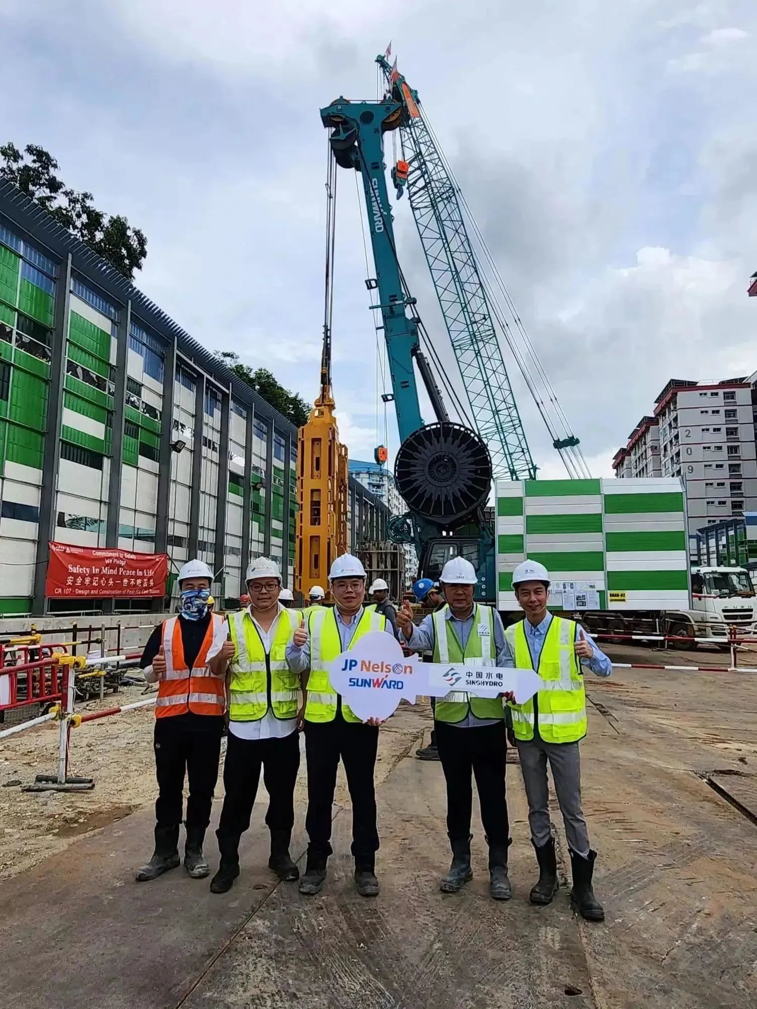 助力國內國際重大工程！山河智能液壓抓斗實力“出圈”