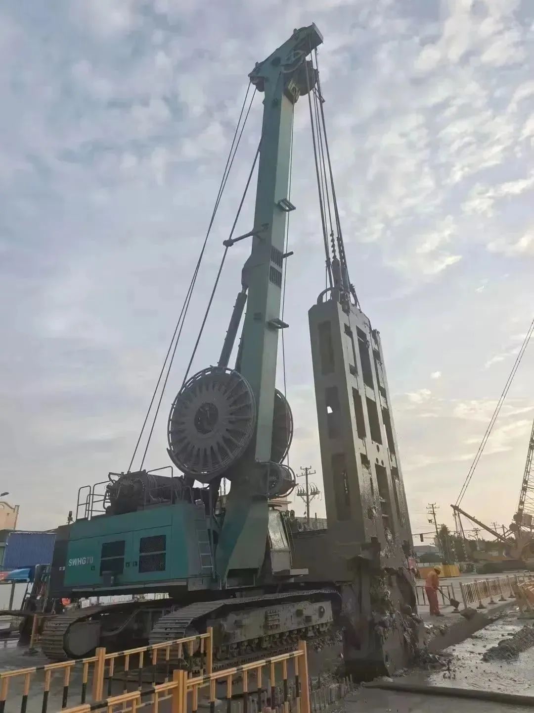 助力國內國際重大工程！山河智能液壓抓斗實力“出圈”