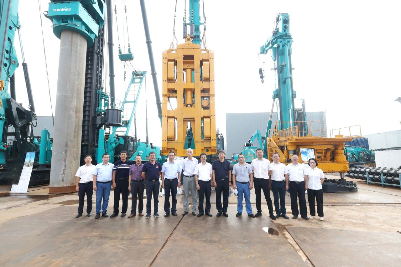 國際領先！山河智能6項科技成果通過鑒定