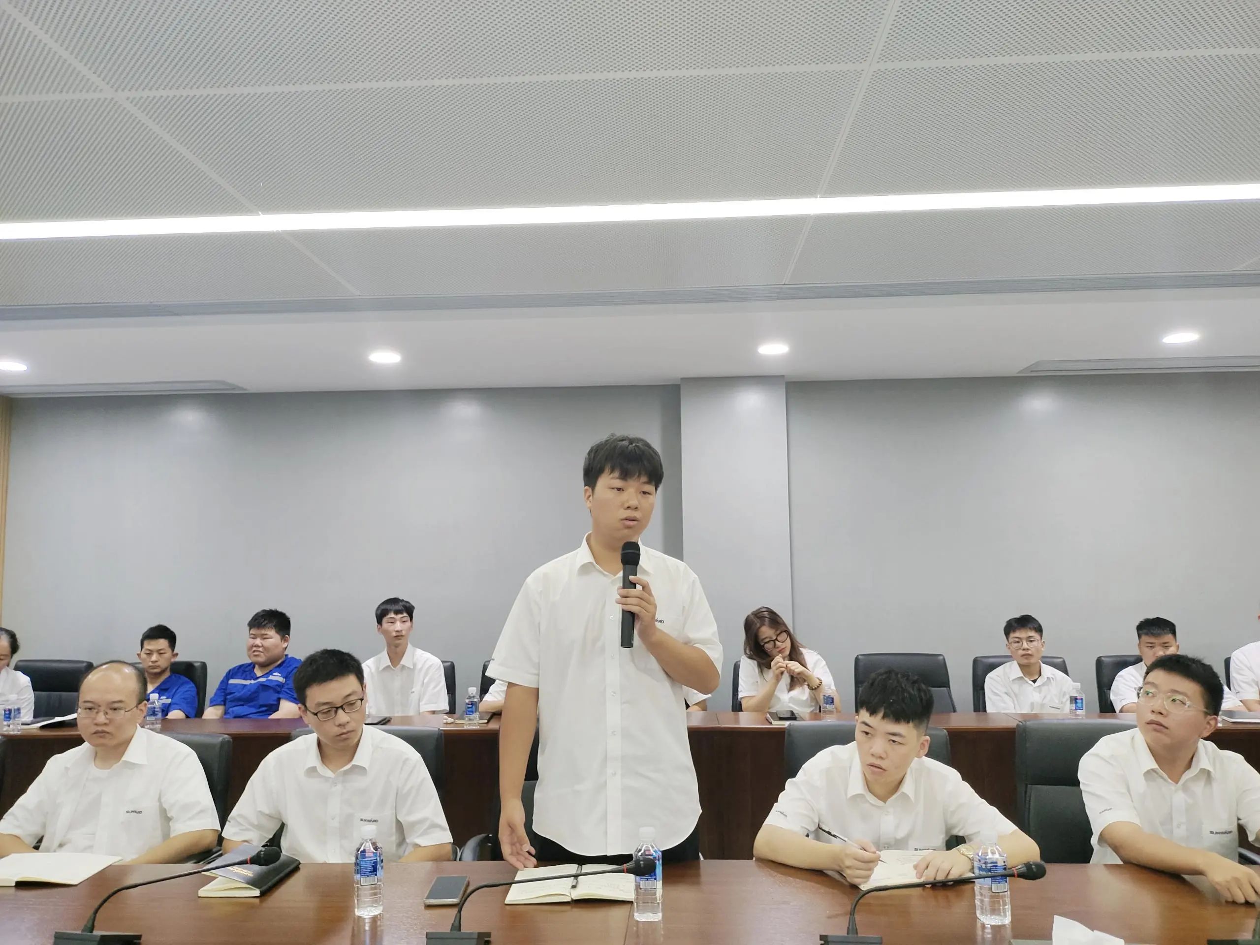 暢談心聲，共話未來！這場應屆畢業生員工座談會，很暖，很貼心！