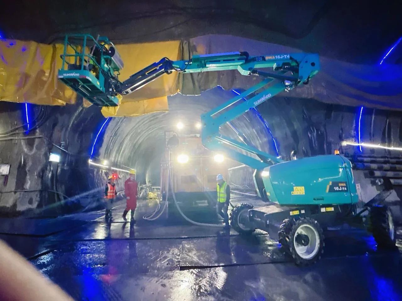 不懼高海拔挑戰！山河智能高空機械實力助建川藏鐵路