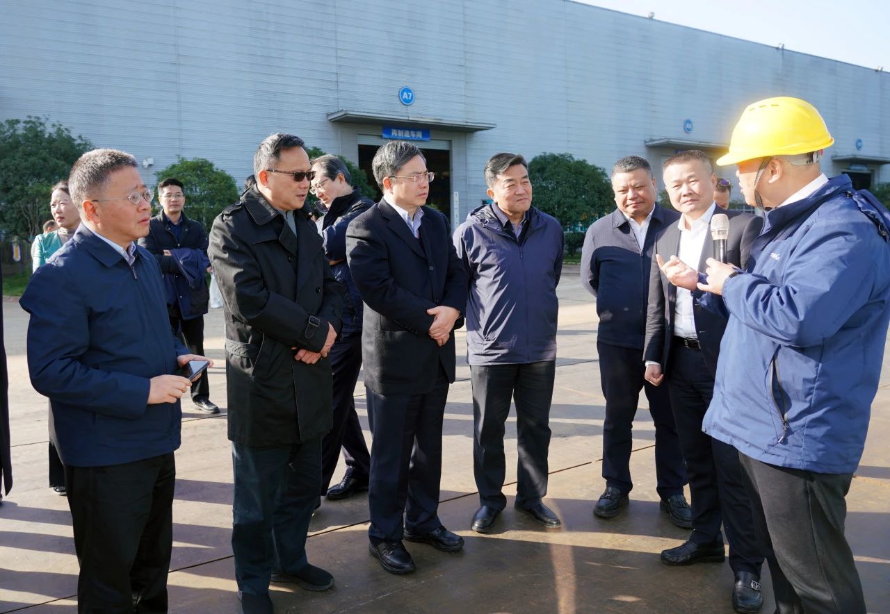 聚焦裝備再制造！上海市政協副主席、黨組副書記肖貴玉帶隊調研山河智能