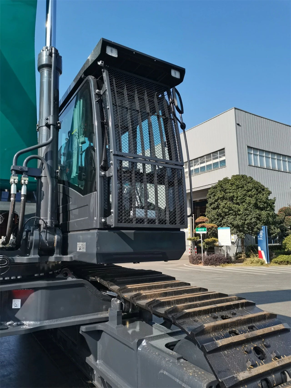 定制開發、功能更強！山河智能SWE750ELR加長臂液壓挖掘機下線交付