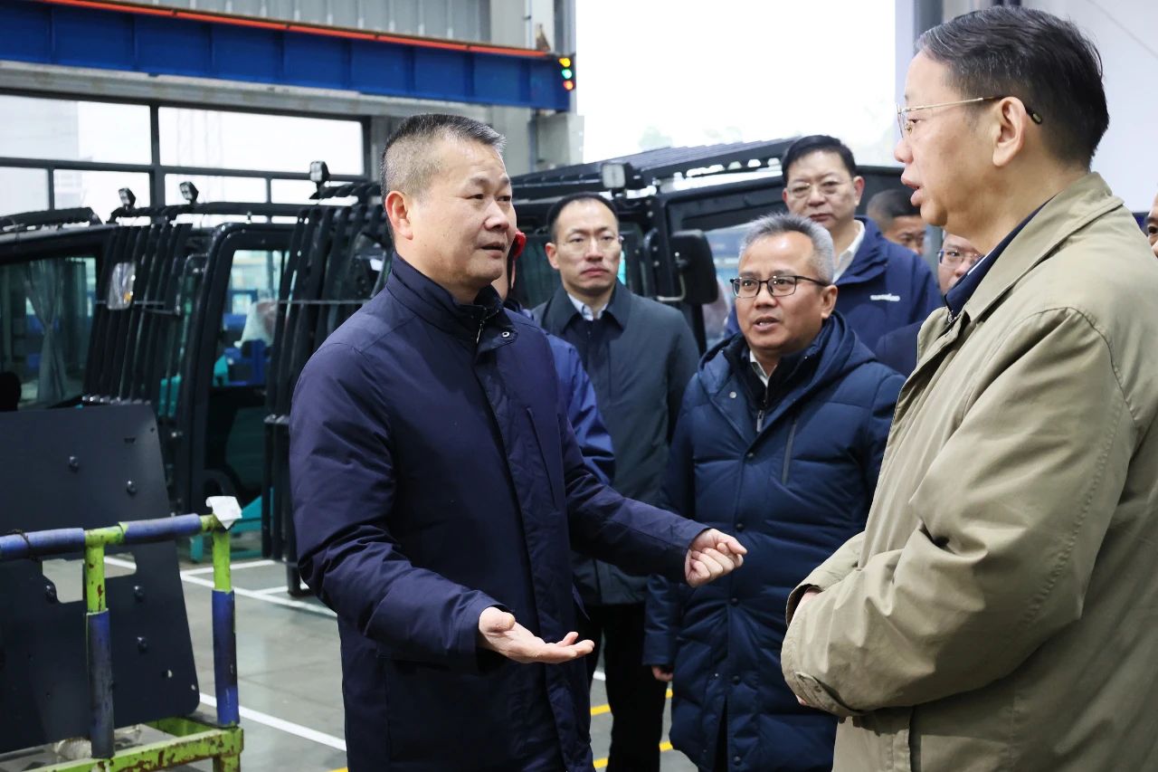 文樹勛帶隊走訪調研山河智能