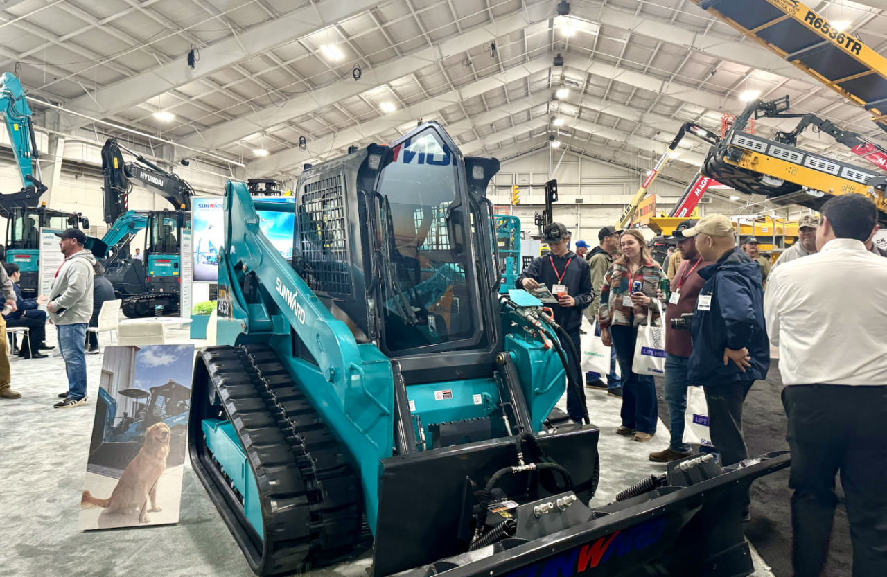 山河智能亮相加拿大最大重型設備展