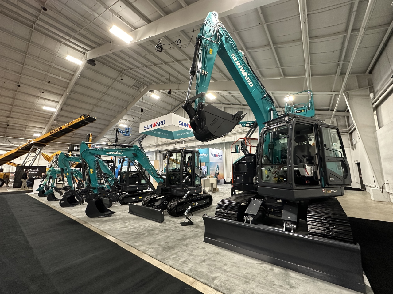 山河智能亮相加拿大最大重型設備展