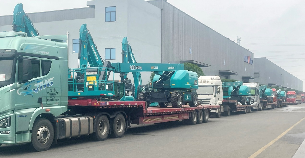 共啟合作新紀元！山河智能SWT28JE電動直臂高空作業平臺批量發貨華東市場