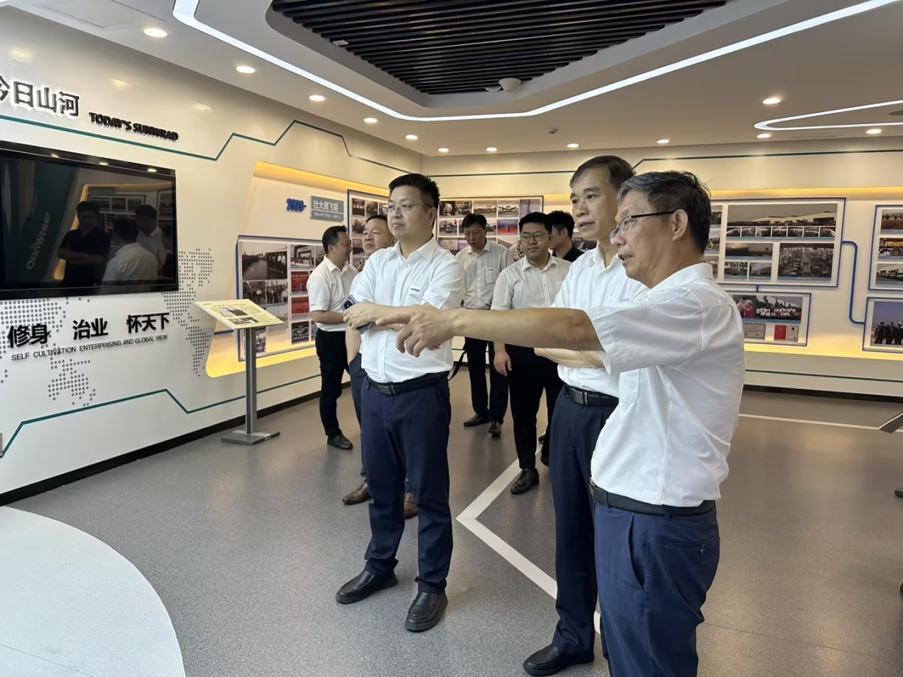 深化交流合作！廣州港李明忠副總經理率隊蒞臨山河智能考察交流！