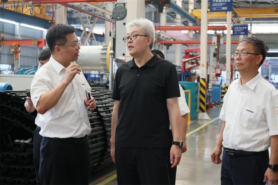 中國五礦工會主席、職工董事張曄到山河智能調研交流