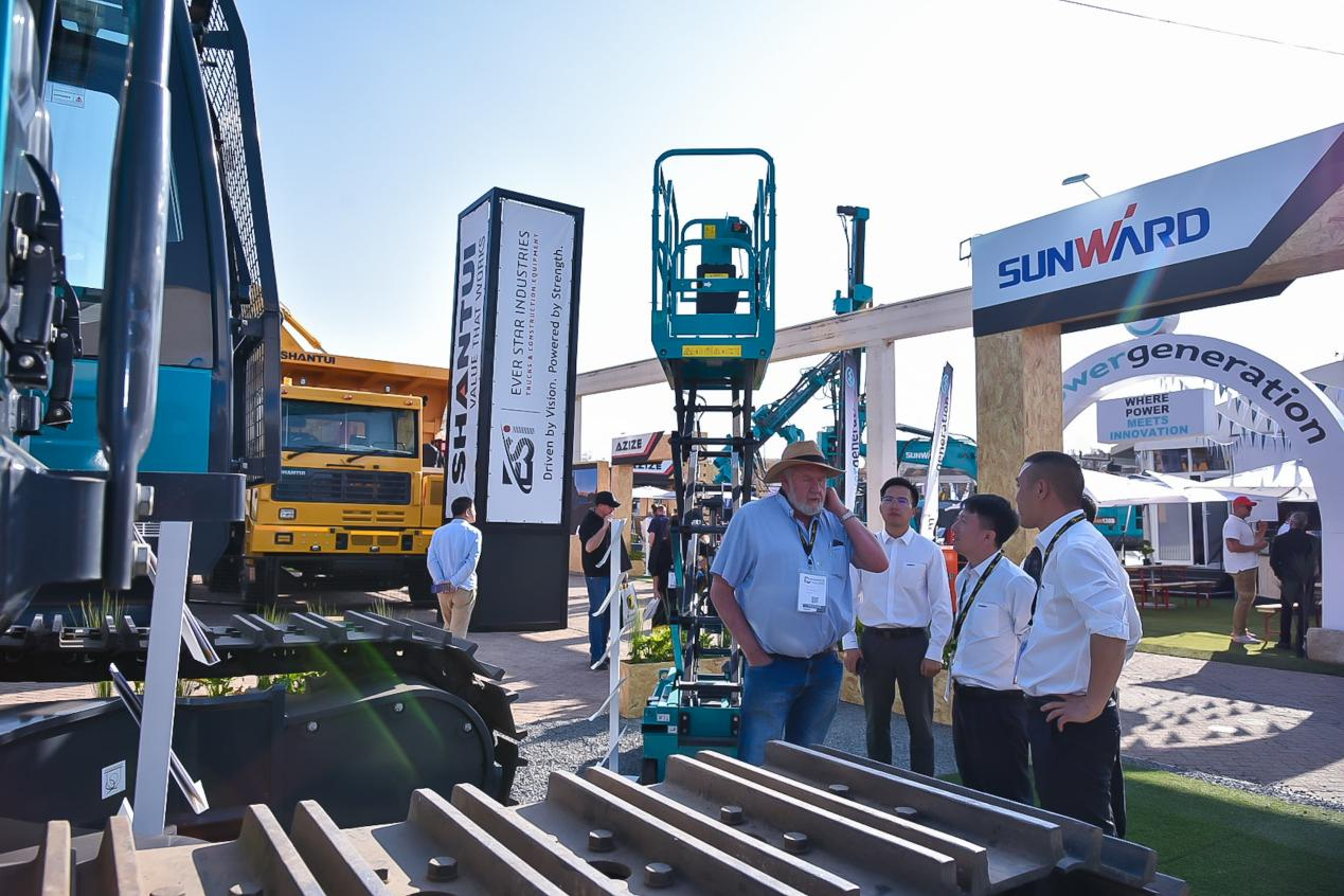 跨越山海，重器遠航！山河智能亮相南非最大礦業展會