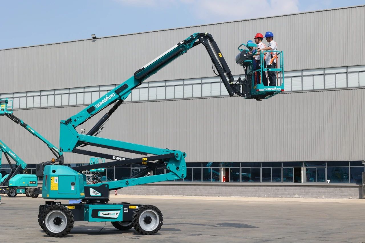 高可靠、高安全、高性能！山河智能新一代P系列電動臂式高空作業平臺成功下線