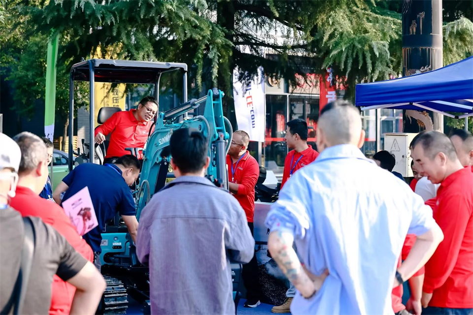 展現“掘”對實力！山河智能亮相2024微挖大會暨小型設備大會