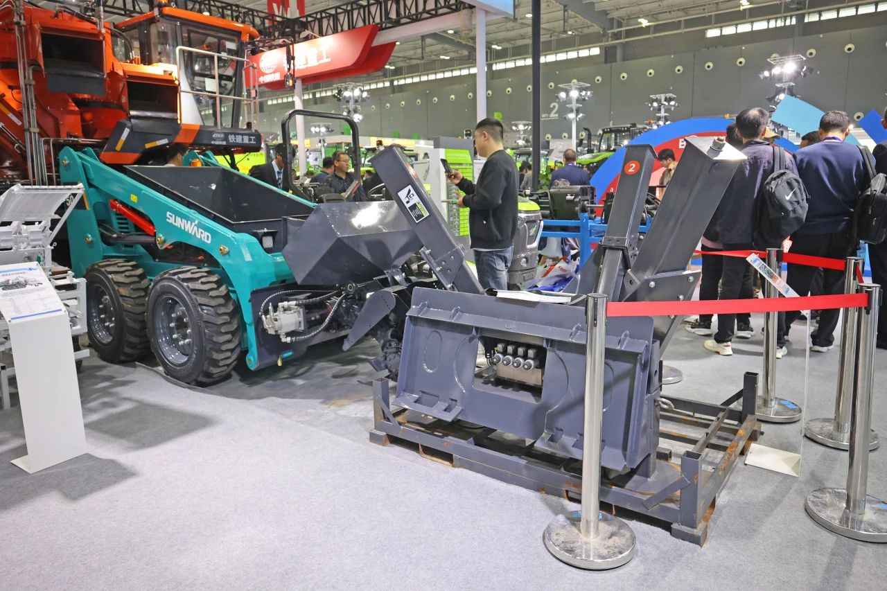 聚焦智能化、無人化！山河智能攜多款產品亮相2024中國國際農業機械展