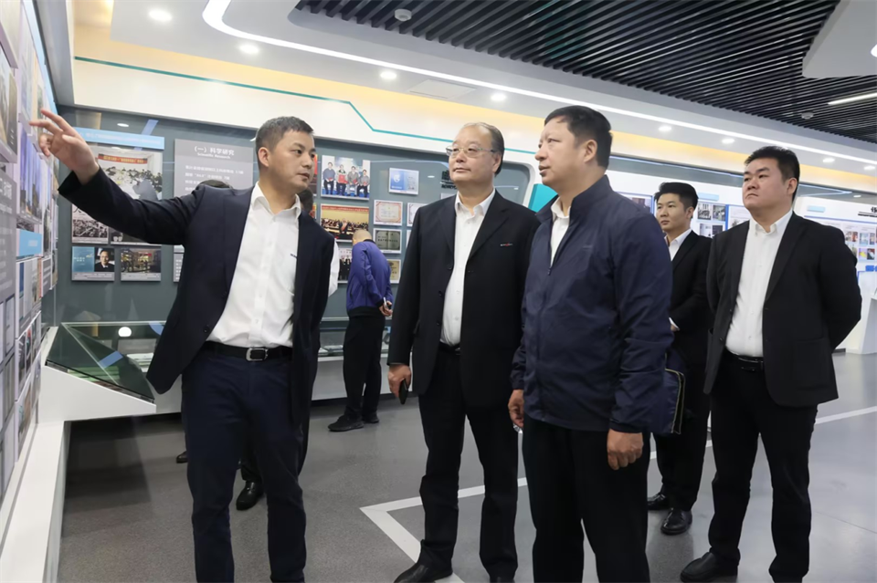 同船出海，共贏未來！中鐵九局副總經理劉峻峰一行到訪山河智能